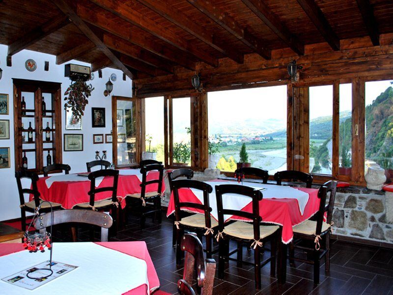 Guva Mangalem Hotel Restaurant Berat Exterior photo